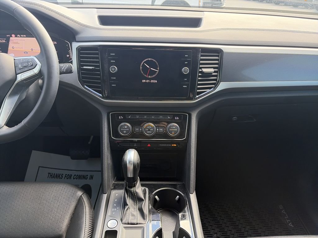 Used 2021  Volkswagen 3.6L V6 SEL image 16