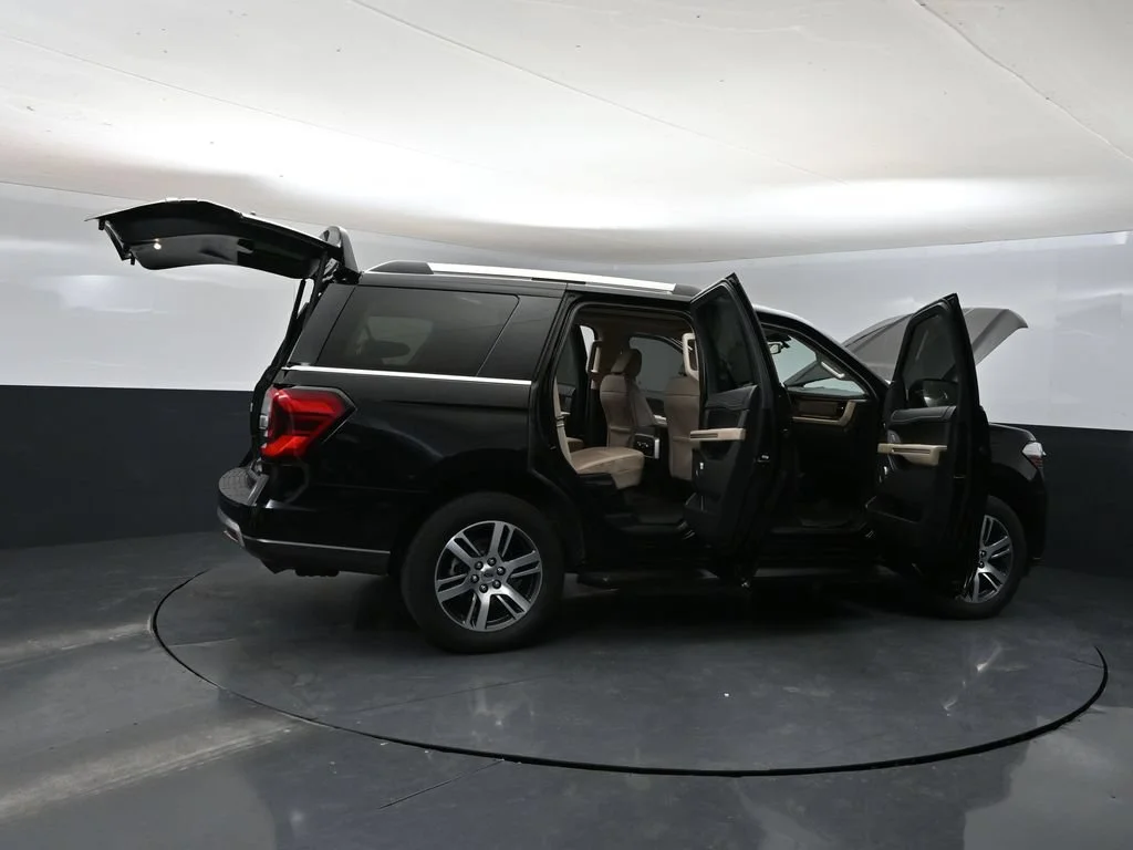 Used 2024 Black Metallic Ford Limited image 38