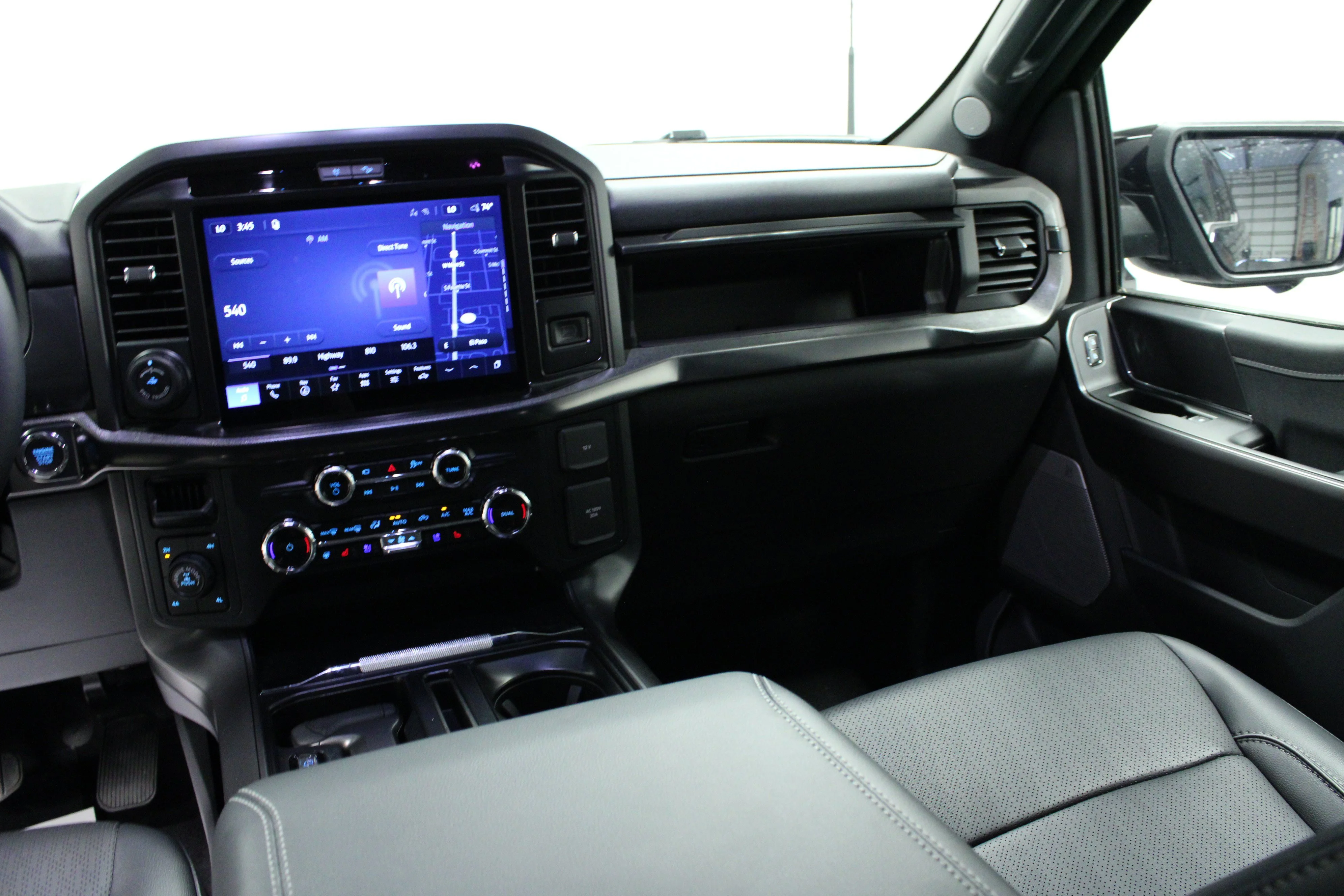 New 2026 Agate Black Metallic Ford Lariat® image 19