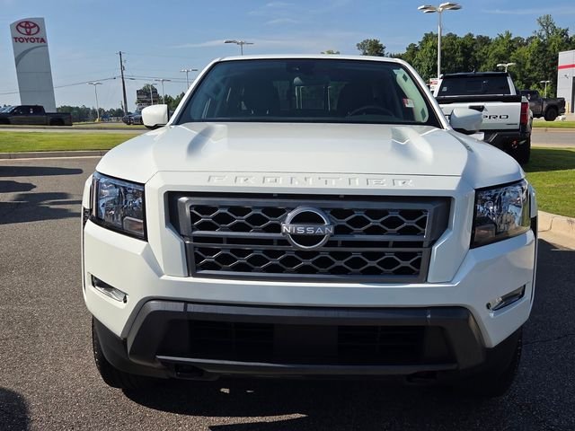 Used 2024 White Nissan SV image 2
