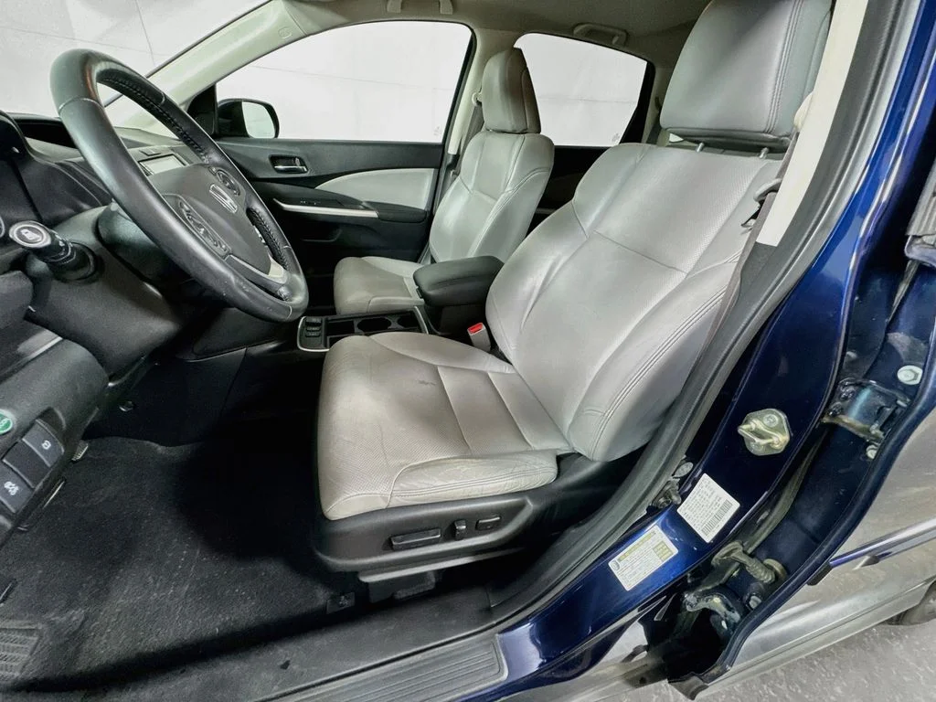 Used 2015 Blue Honda EX-L image 25