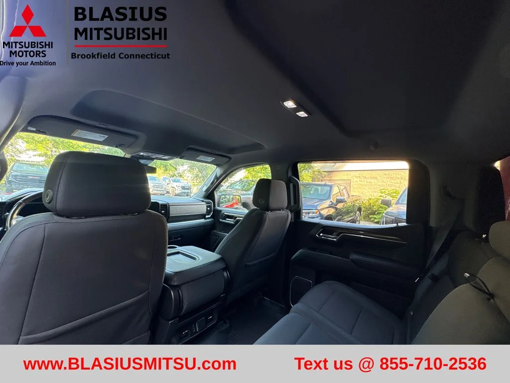 Used 2022 Red Chevrolet LT Trail Boss image 37