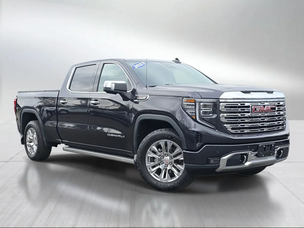 2023 GMC Sierra 4WD Crew Cab Short Box Denali's photo