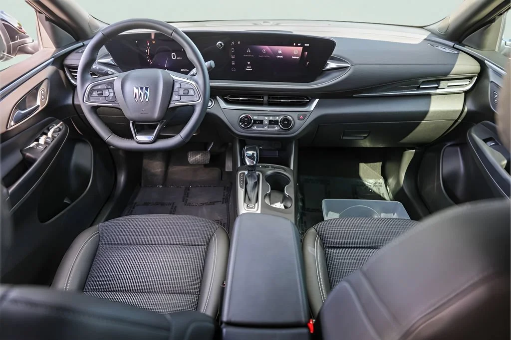 Used 2024 Ebony Twilight Metallic Buick Preferred image 23