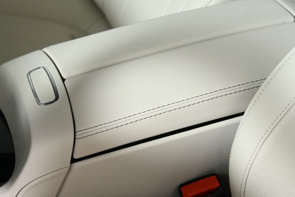 Used 2026 Polar White Mercedes-Benz GLB 250 image 24