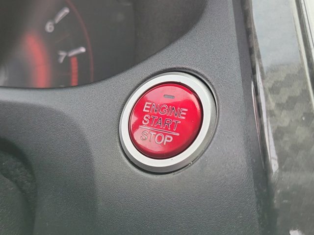 Used 2014 Crystal Black Pearl Honda Si image 27