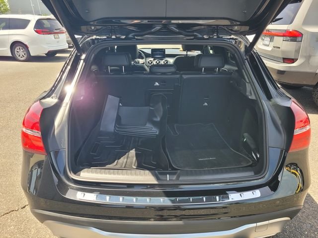Used 2020 Black Mercedes-Benz GLA 250 image 11