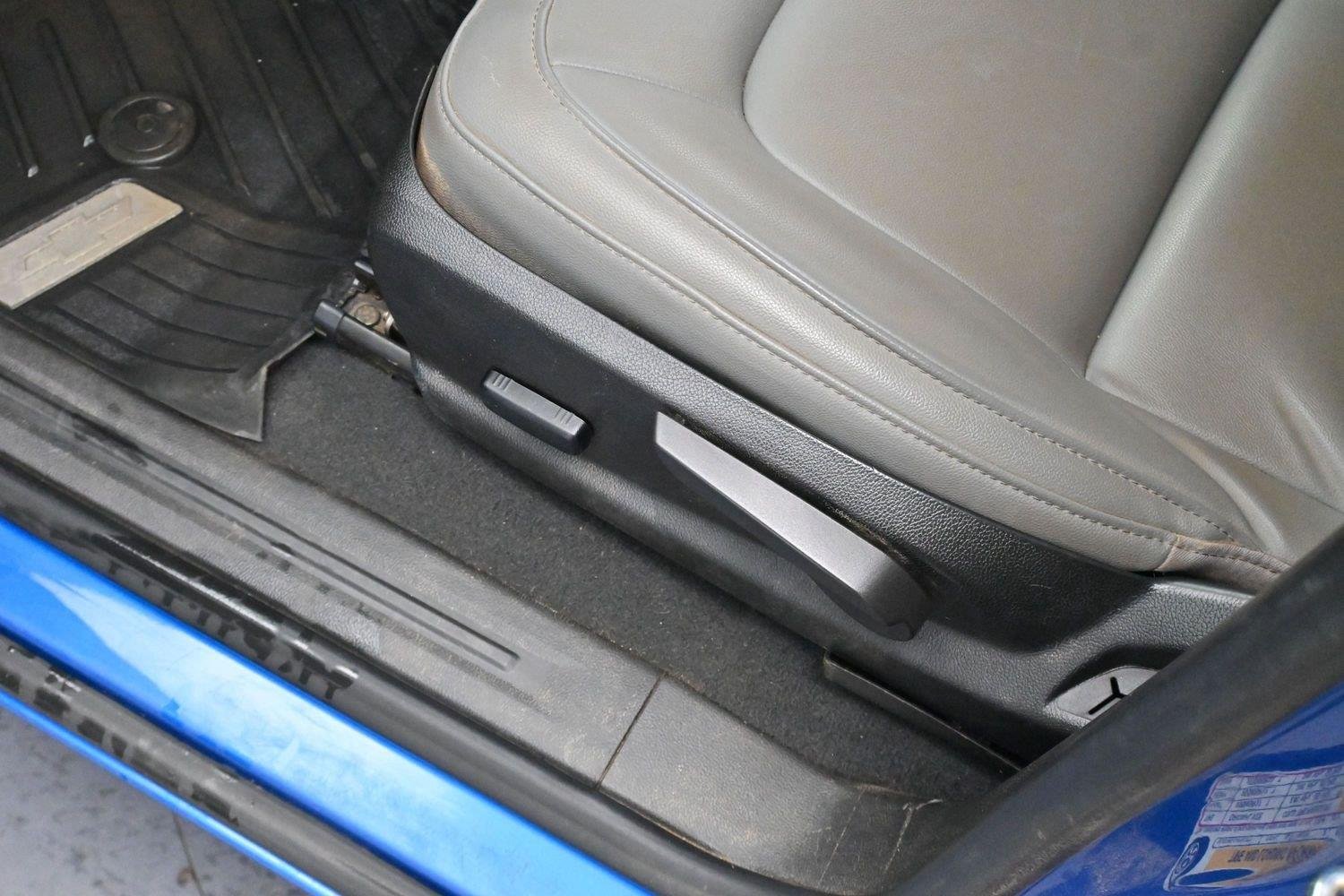 Used 2022 BRIGHT BLUE METALLIC Chevrolet 4WD Work Truck image 14