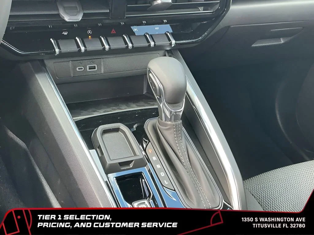 New 2026 Sterling Metallic GMC Elevation image 36
