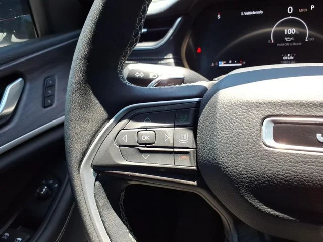 Used 2025 White Jeep Limited image 23
