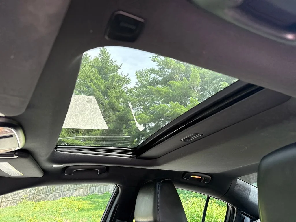 Used 2020 Orange Dodge SXT image 20