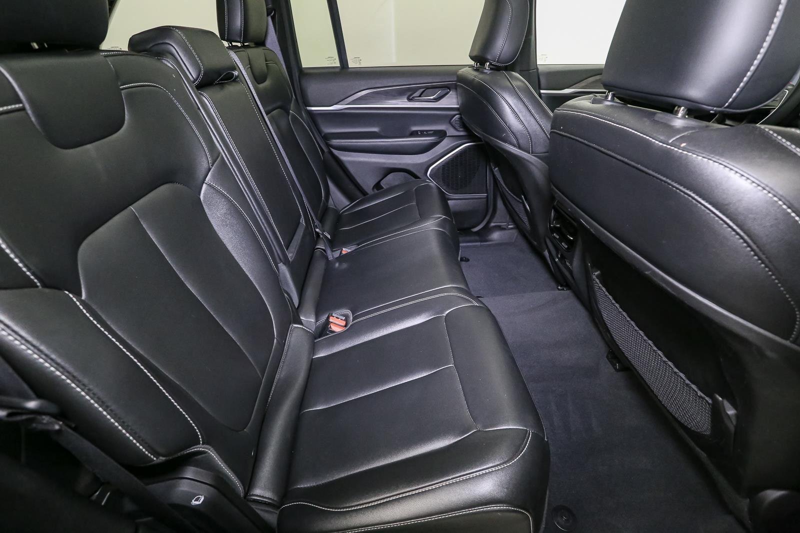 Used 2024 Velvet Red Pearlcoat Jeep LIMI image 23