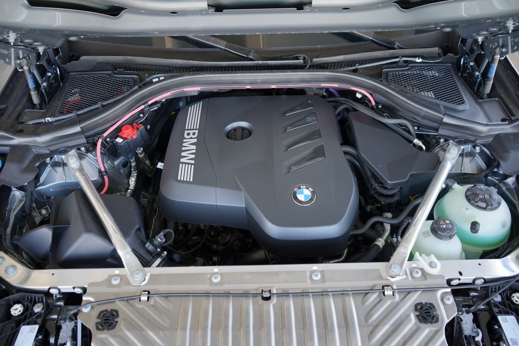 Used 2026 Gray Metallic BMW 30 xDrive image 21