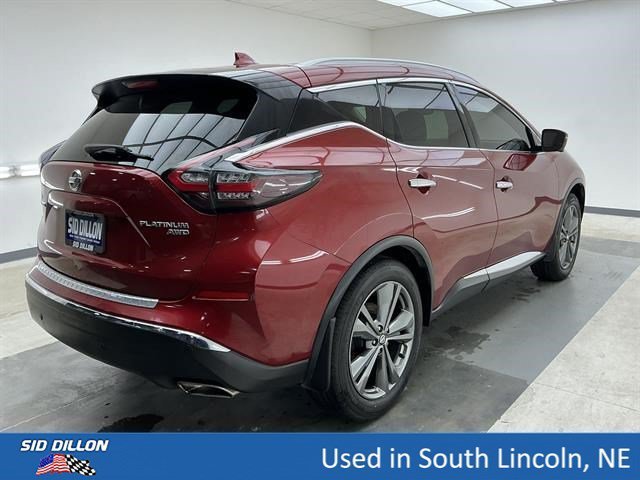 Used 2020 Cayenne Red Metallic Nissan Platinum image 4