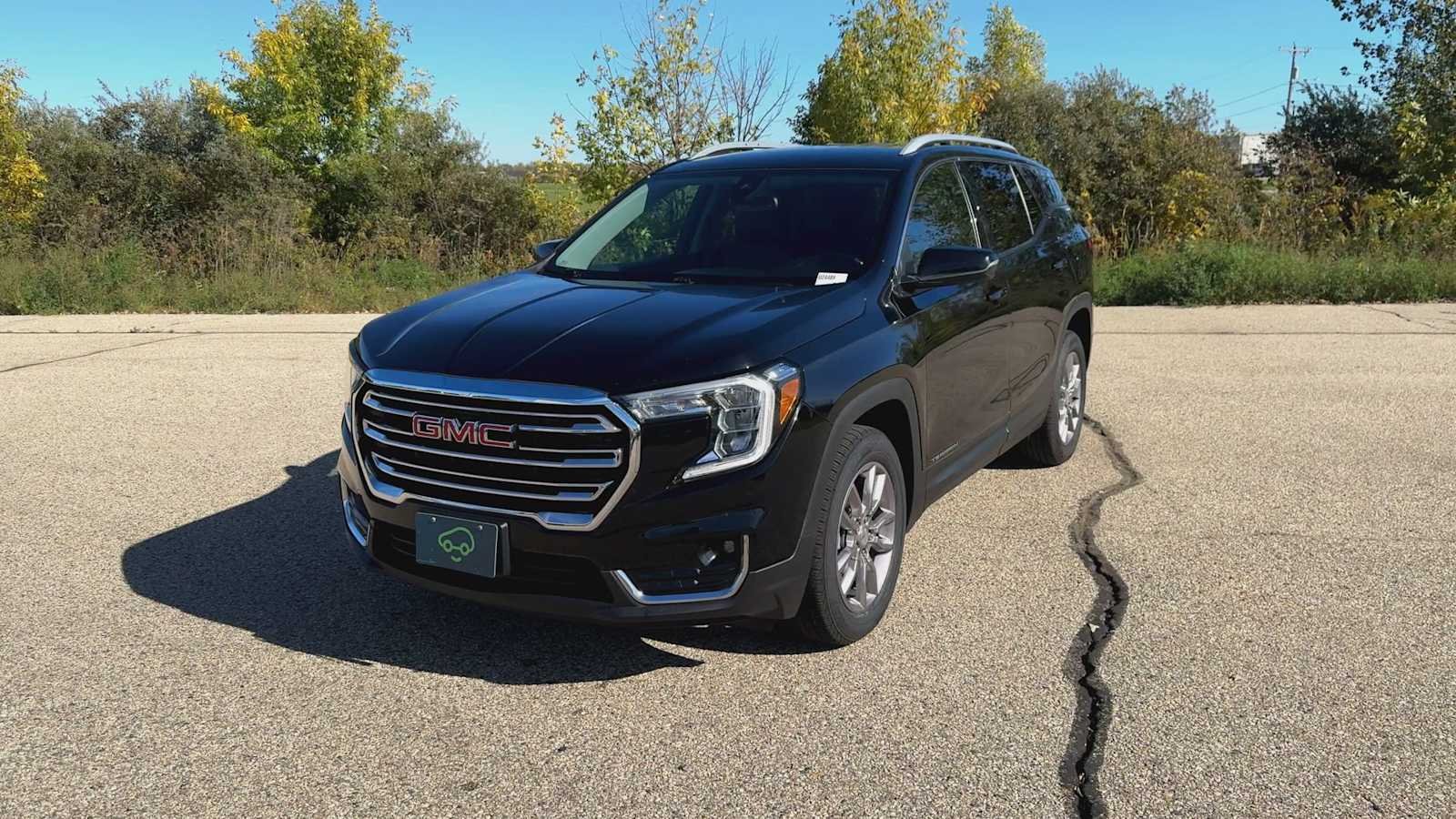 Certified Used 2024 Ebony Twilight Metallic GMC SLT image 4