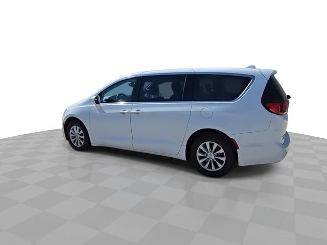 Certified Used 2018 White Chrysler Touring Plus image 6