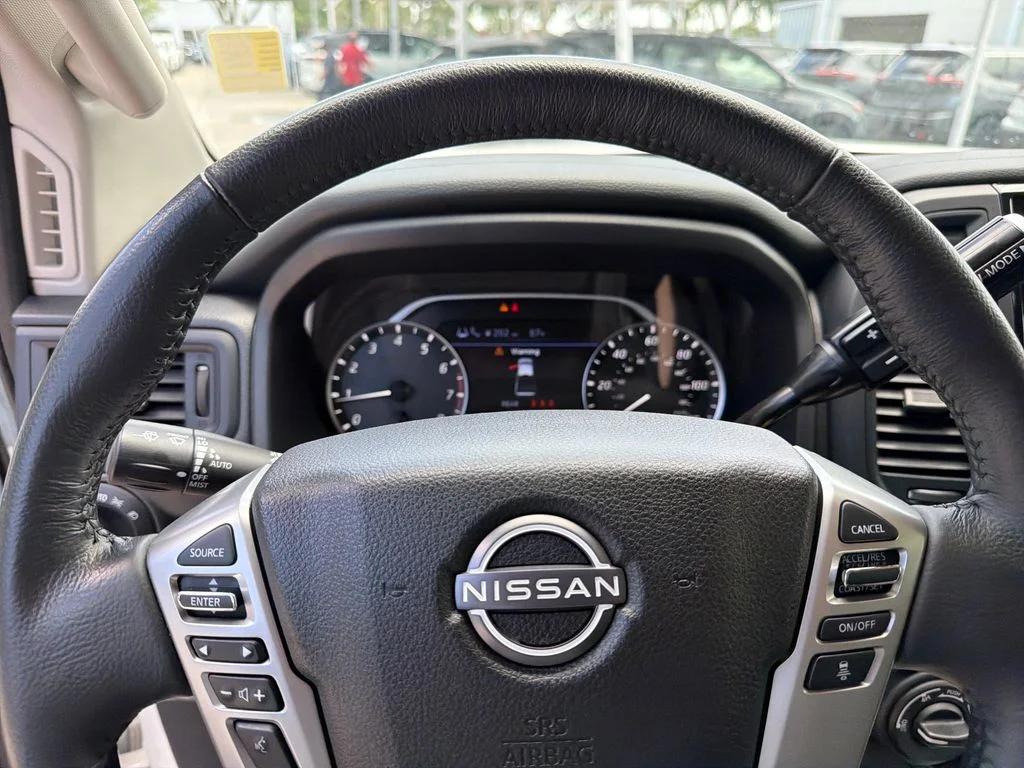 2024 Nissan Titan SV - Photo 21