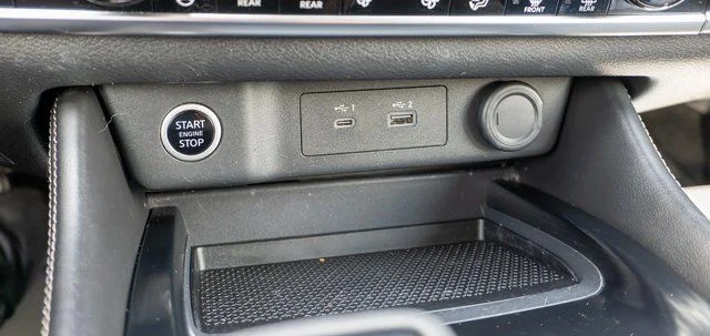 Used 2021 Black Nissan SL image 27