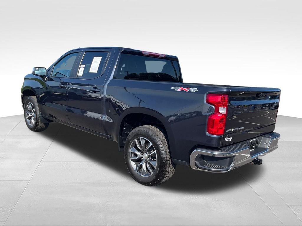 Used 2024 Gray Chevrolet LT image 3