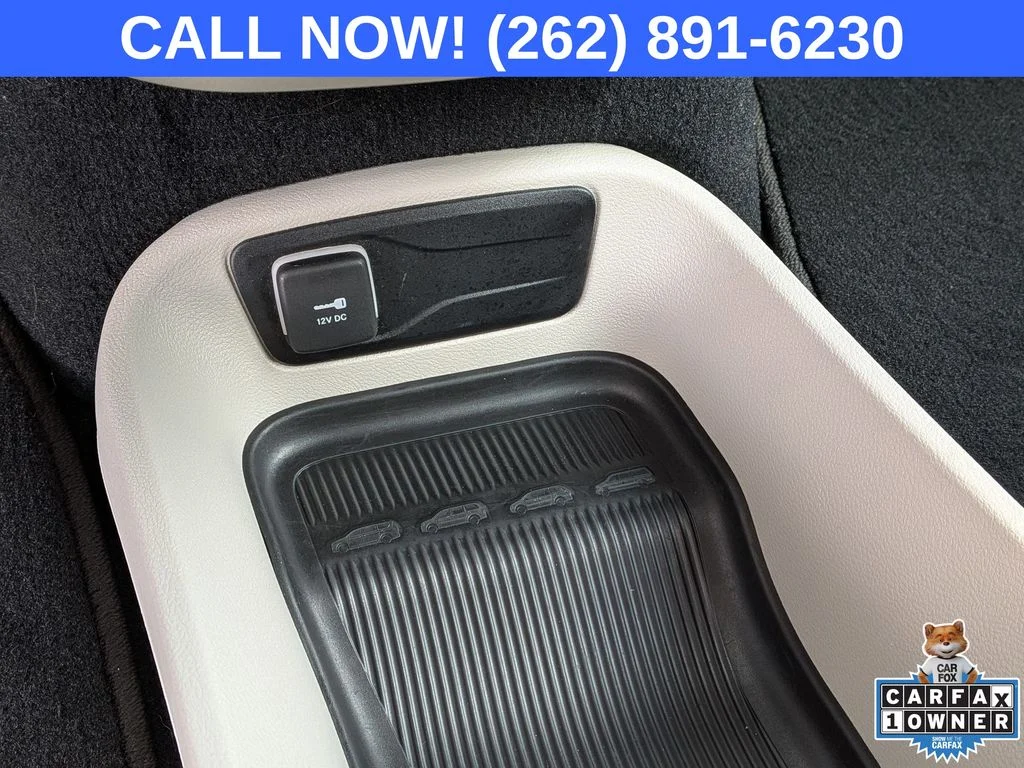 Used 2024 White Chrysler Touring L image 22