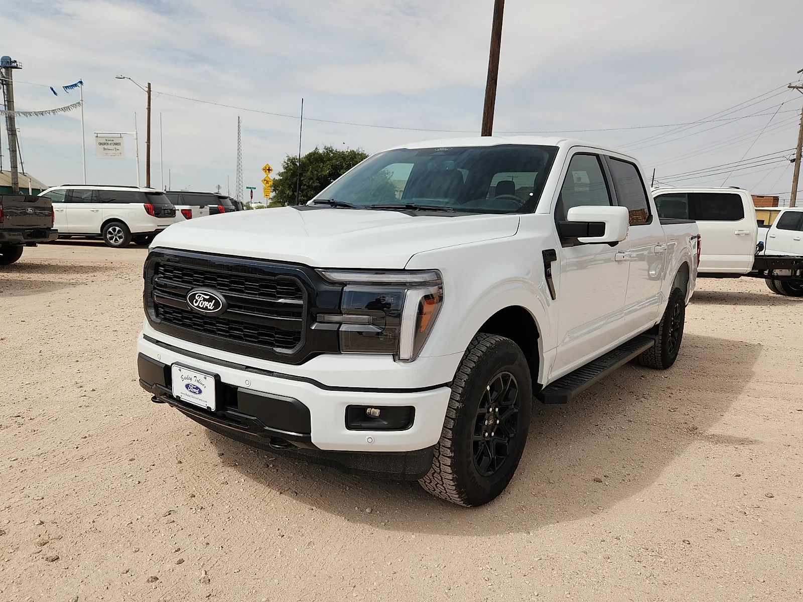 New 2026 Oxford White Ford Lariat image 3