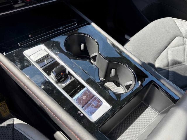 New 2026 Deep Black Volkswagen 2.0T Peak Edition image 25