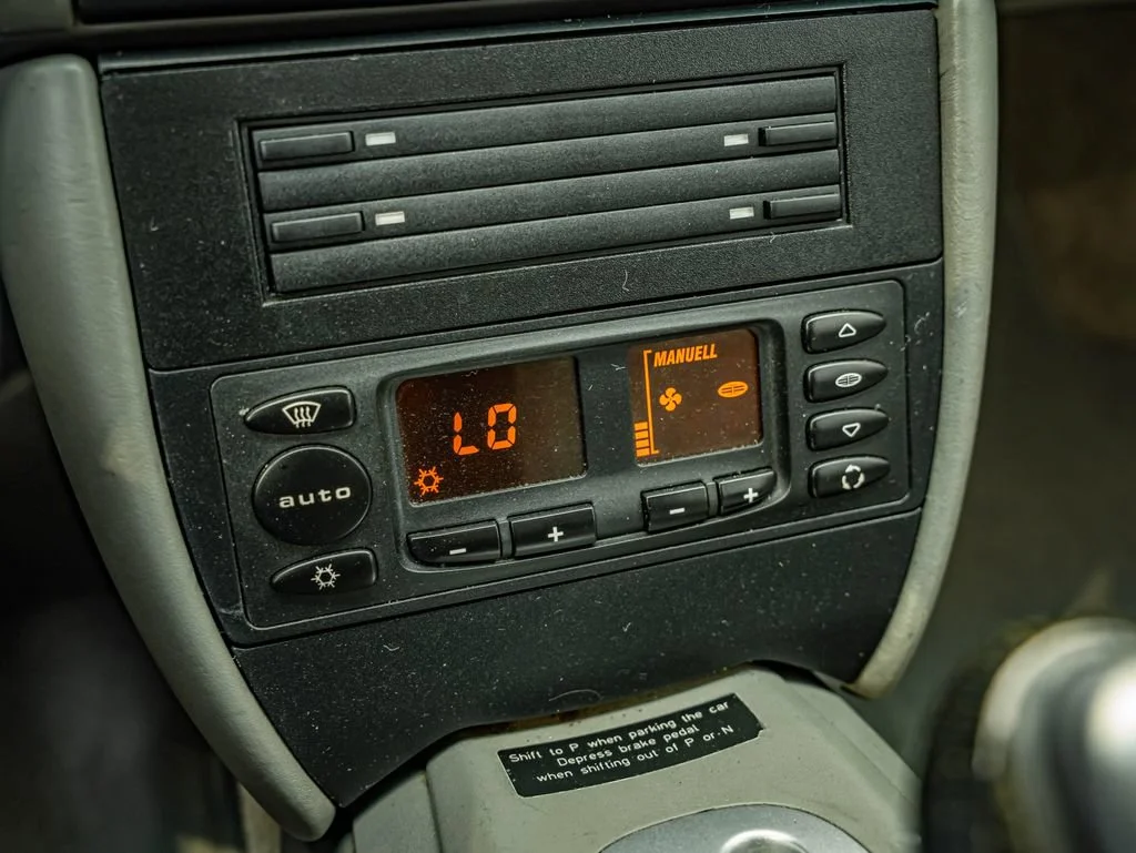 Used 2003 Seal Grey Porsche  image 33