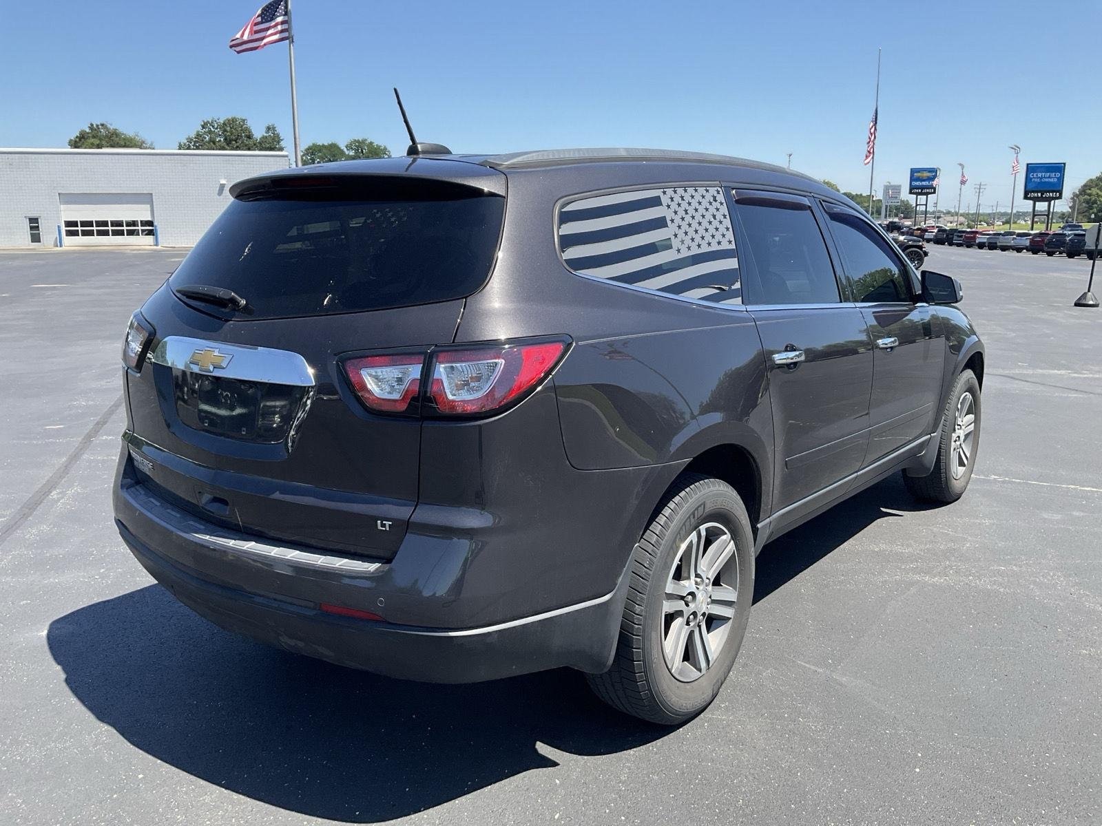 Used 2017 Tungsten Metallic Chevrolet LT image 6