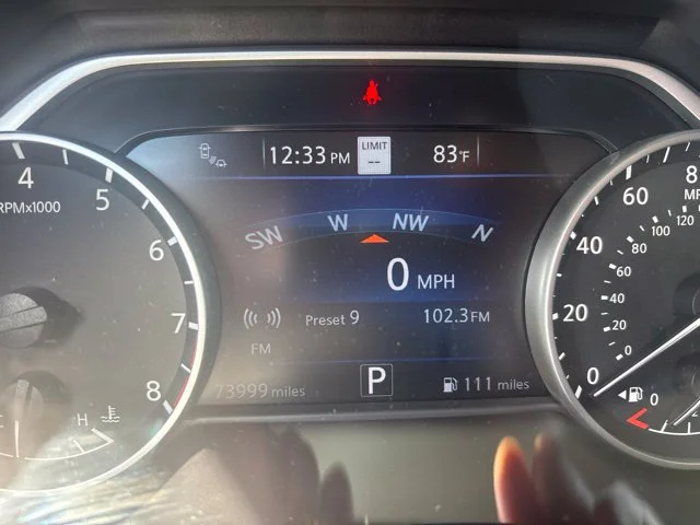 Used 2020 White Nissan SL image 11