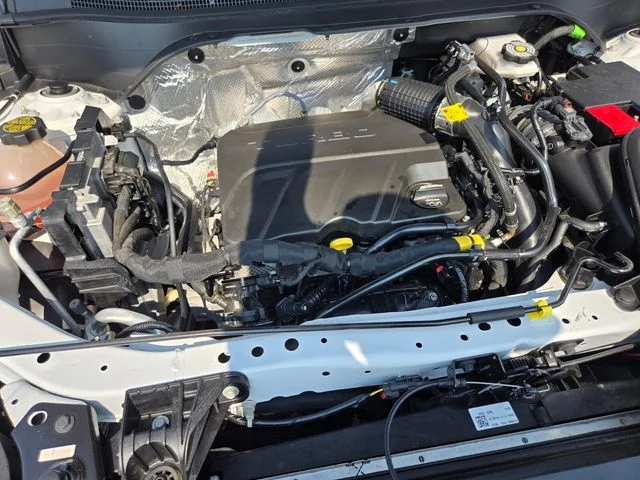 Used 2025 White Chevrolet 1RS image 22