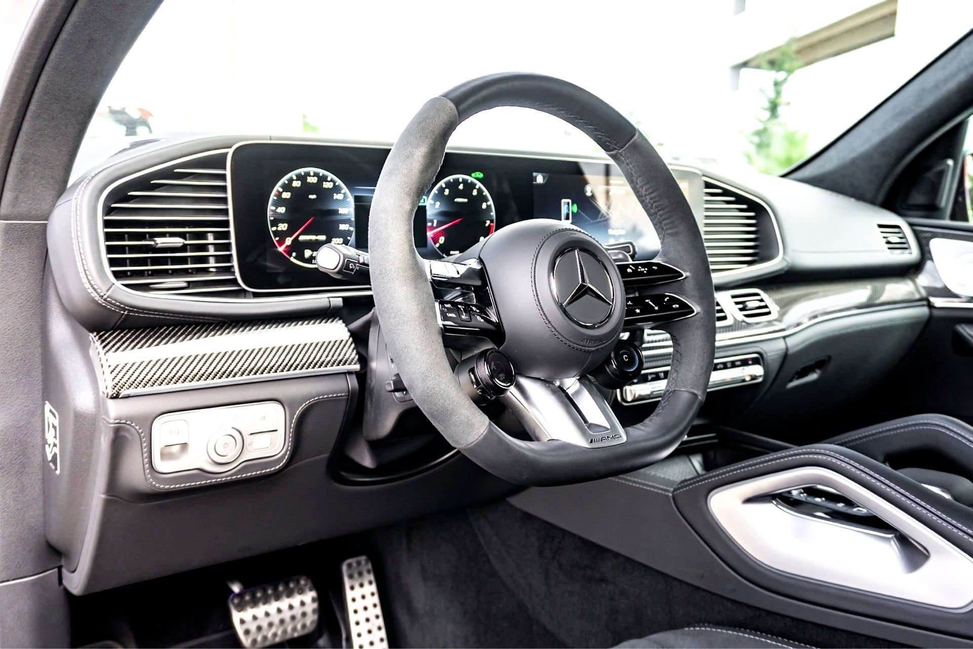 New 2025 MANUFAKTUR Alpine Grey Mercedes-Benz AMG® GLE 63 S 4MATIC+ SUV image 33
