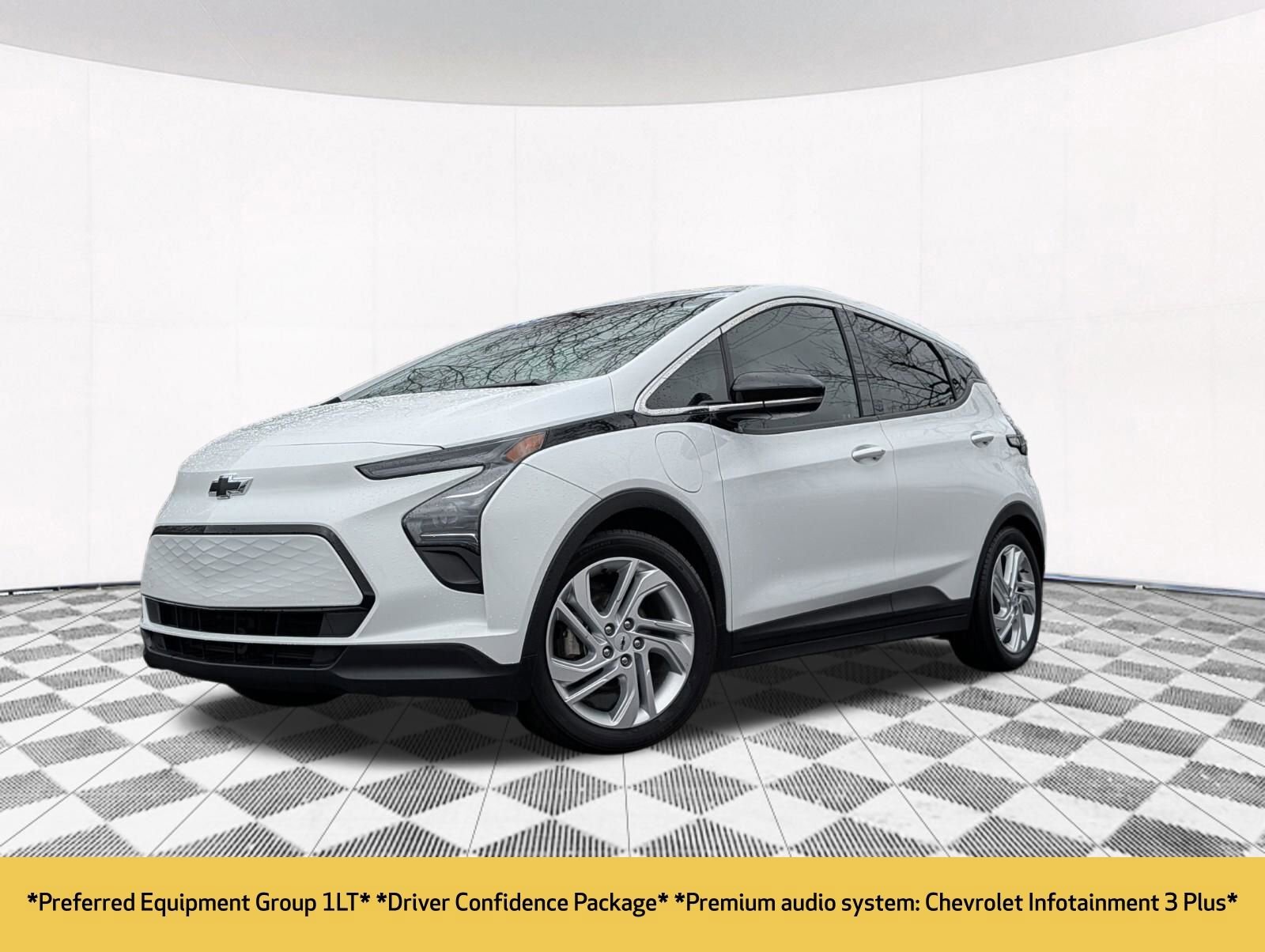 Used 2023 Chevrolet Bolt EV LT with VIN 1G1FW6S01P4120247 for sale in Crystal Lake, IL