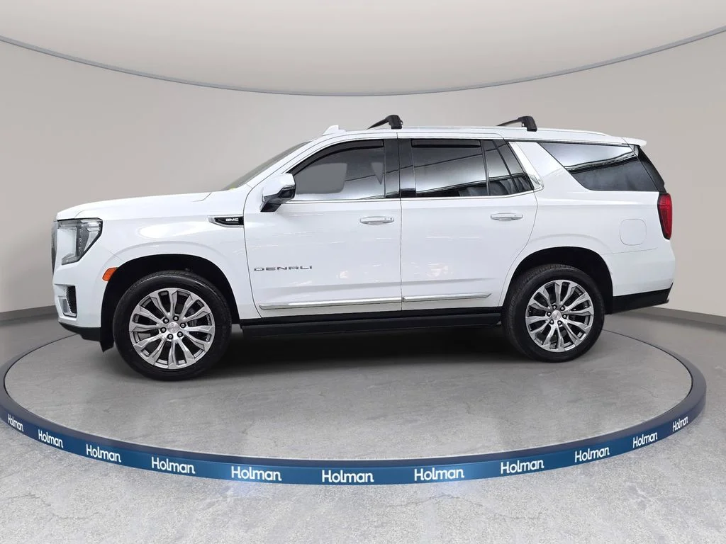 Used 2021 White GMC Denali image 9