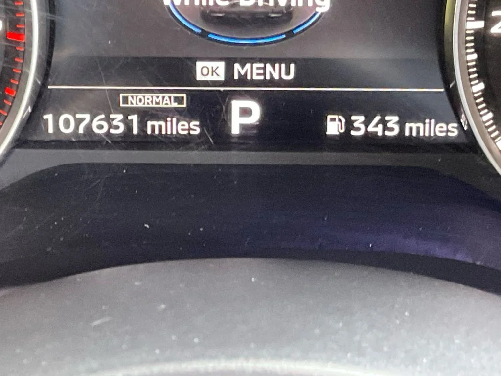 Used 2022 Black Mitsubishi ES image 18