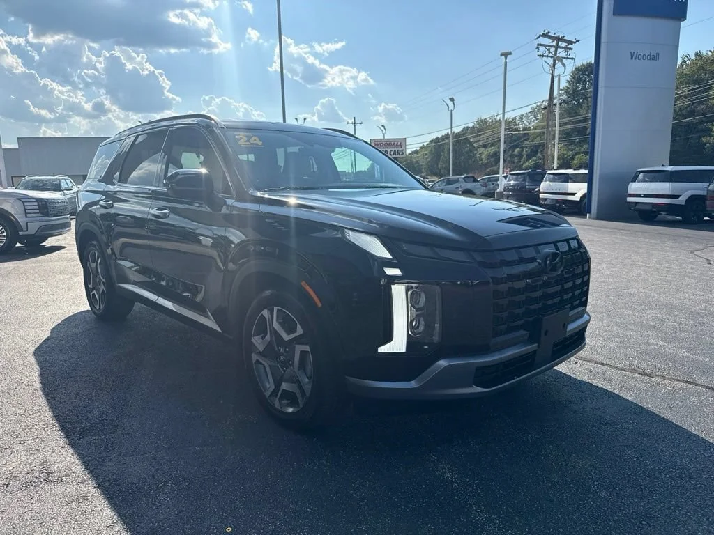 Used 2024 Abyss Black Hyundai Limited image 9