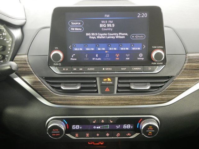 Used 2019 Gun Metallic Nissan SL image 19