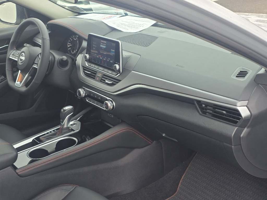 Used 2024 Brilliant Silver Metallic Nissan 2.5 SR image 21