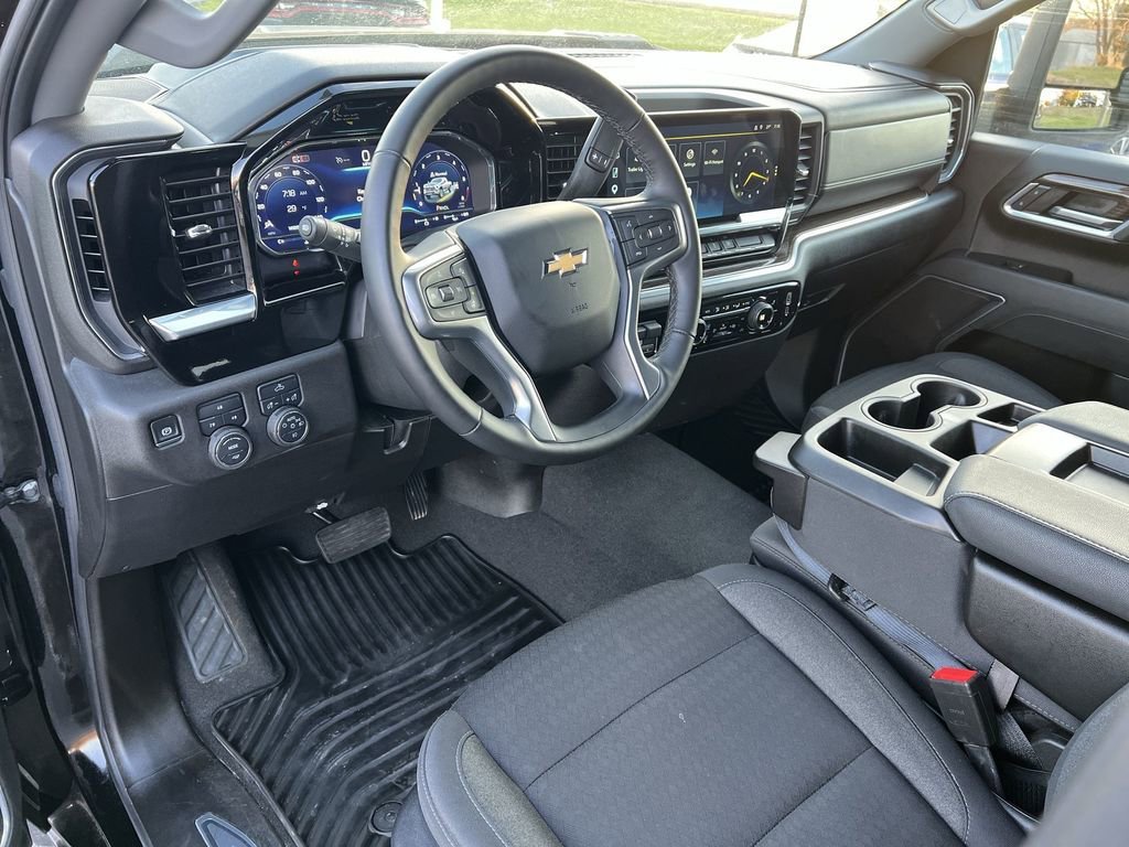2025 Chevrolet Silverado 2500HD LT - Photo 10