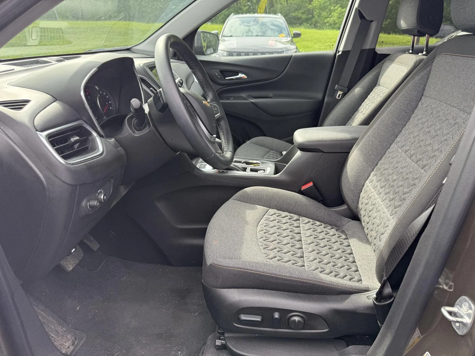 Used 2023 Harvest Bronze Metallic Chevrolet LT image 3