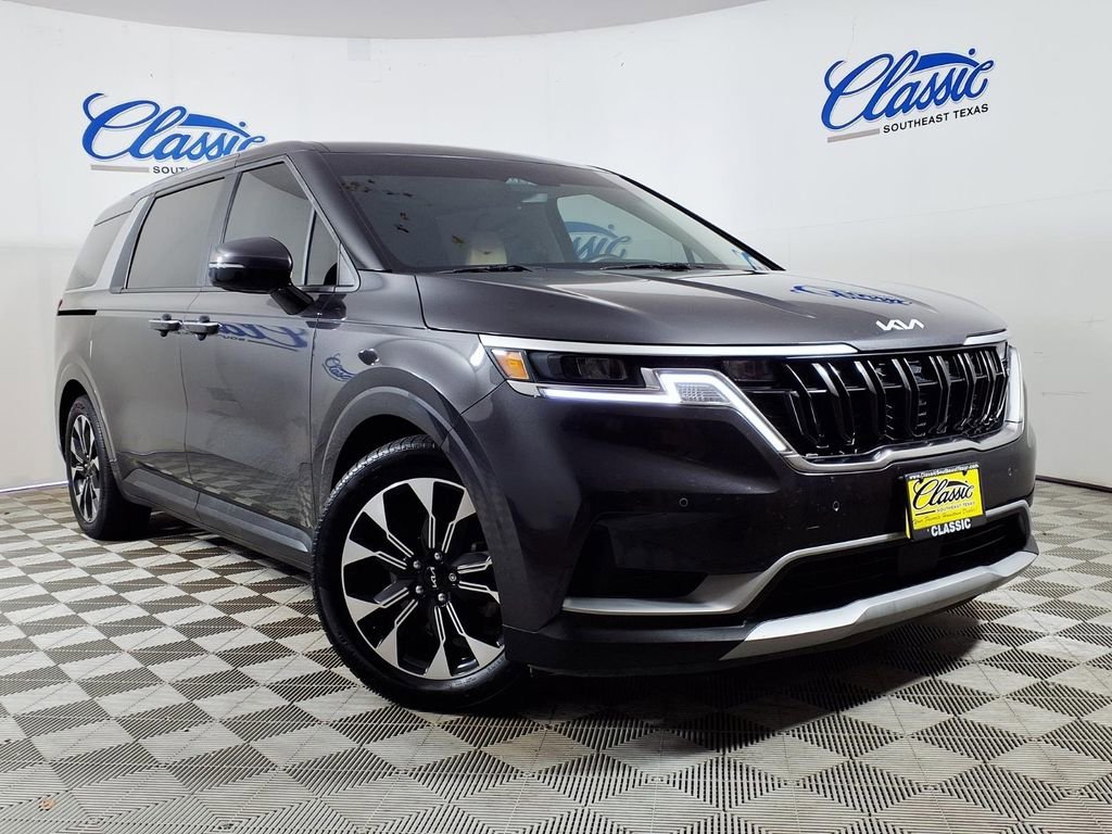 2023 Kia Sedona EX's photo