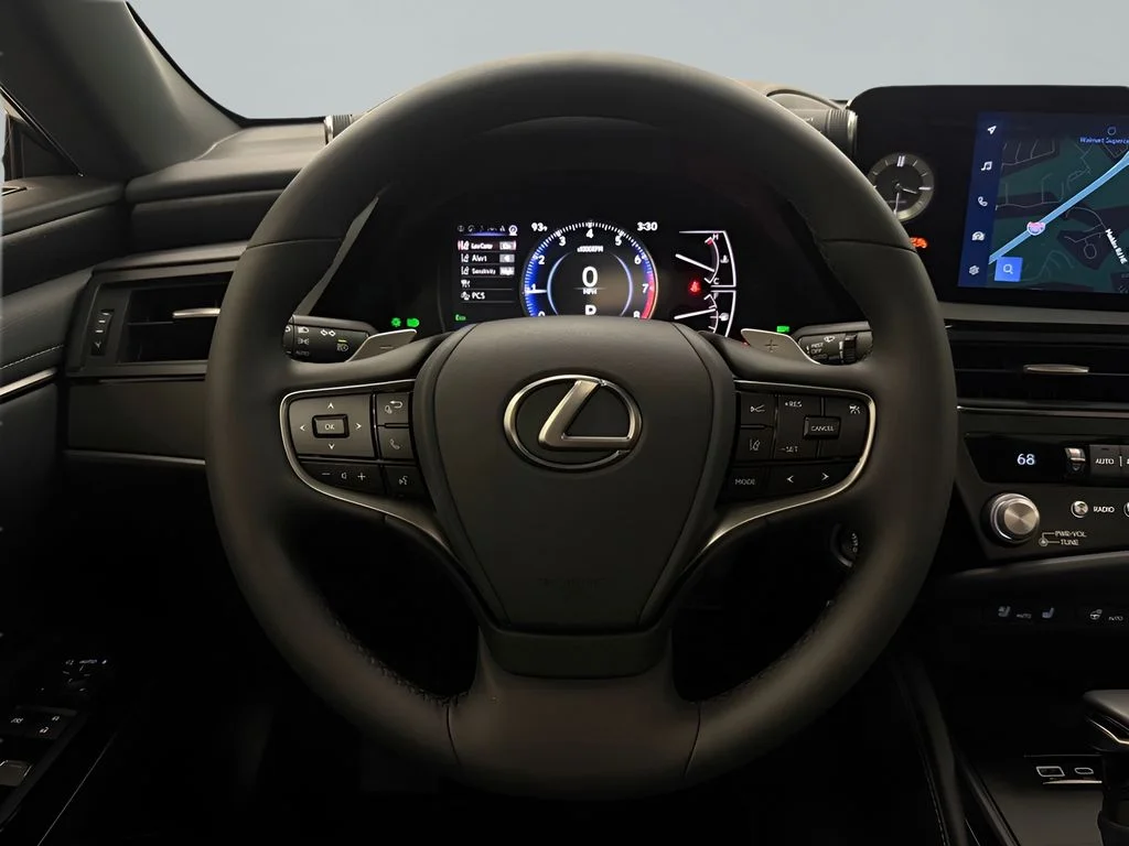 Used 2025 Silver Lexus 350 image 18