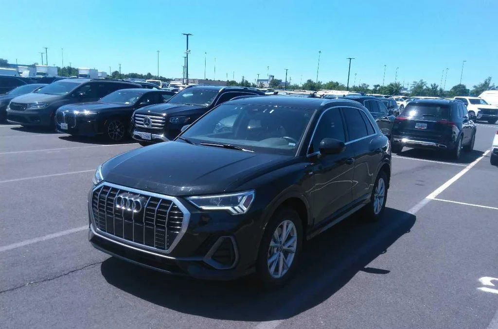 Used 2025  Audi Premium image 2