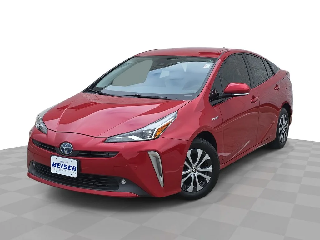 2019 Toyota Prius XLE AWD-e's photo