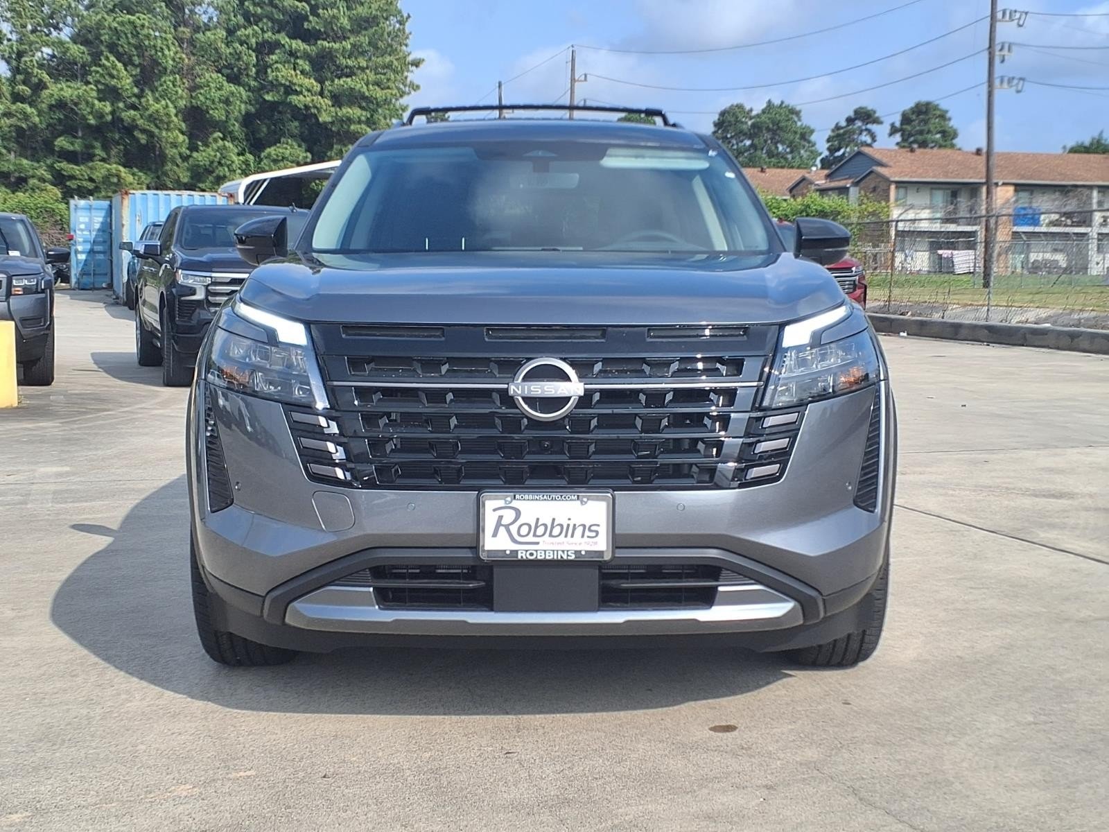 New 2026 Gun Metallic Nissan SL image 3