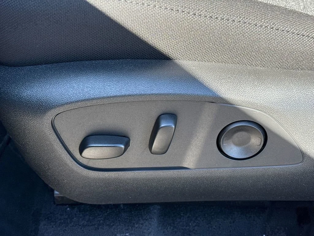 2026 GMC Acadia Elevation - Photo 19