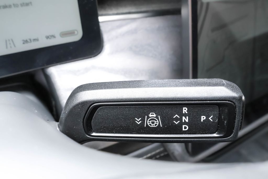 Used 2022  Rivian Launch Edition image 19