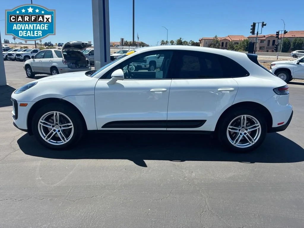 Used 2024  Porsche  image 6