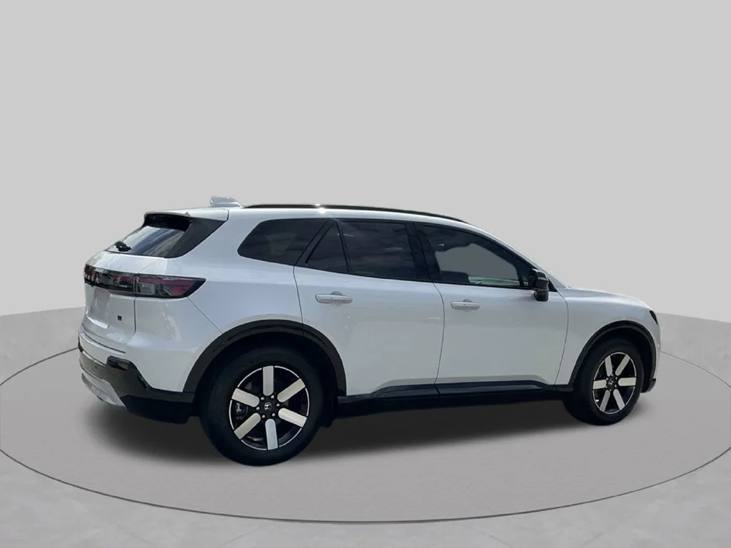 Used 2025  Honda Touring image 4
