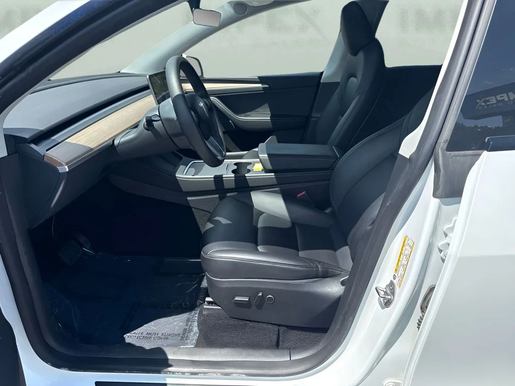 Used 2023 White Tesla Long Range image 5
