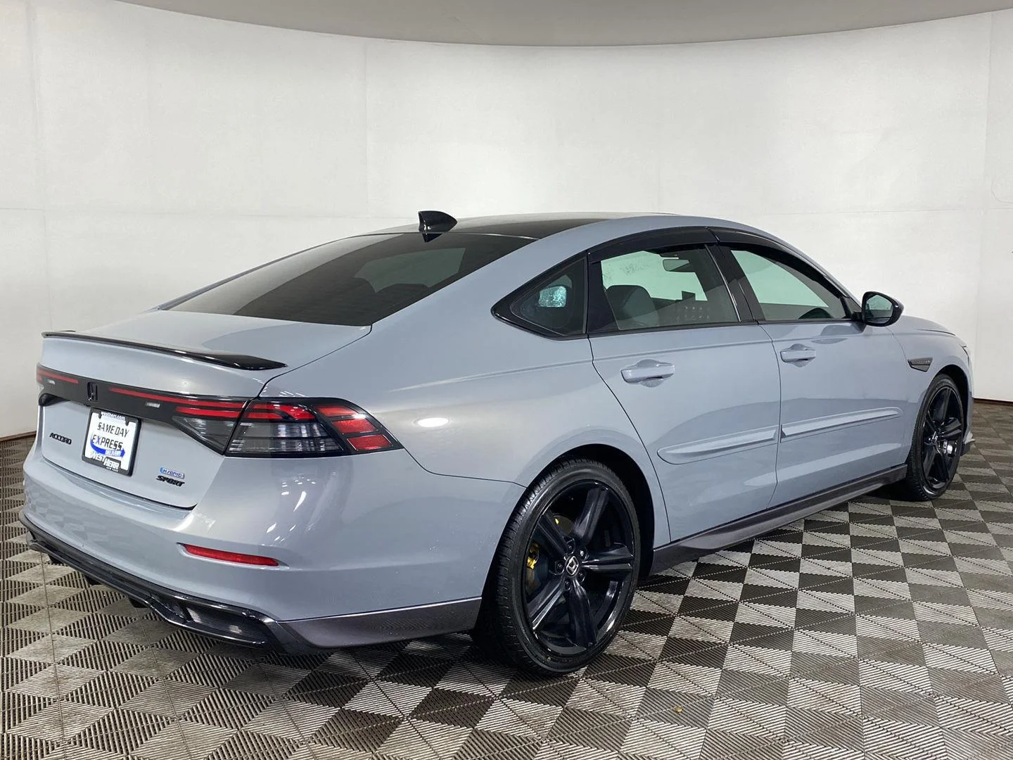 Used 2024 Urban Gray Pearl Honda Sport-L image 6
